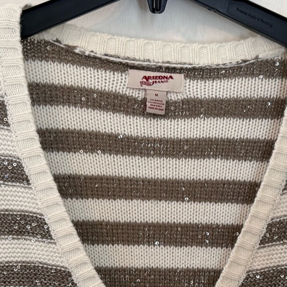 CROPPED STRIPED SEQUINED CARDIGAN/SWEATER. ARIZONA CABLE KNIT, 5 BUTTON UP STYLE - Picture 11 of 16